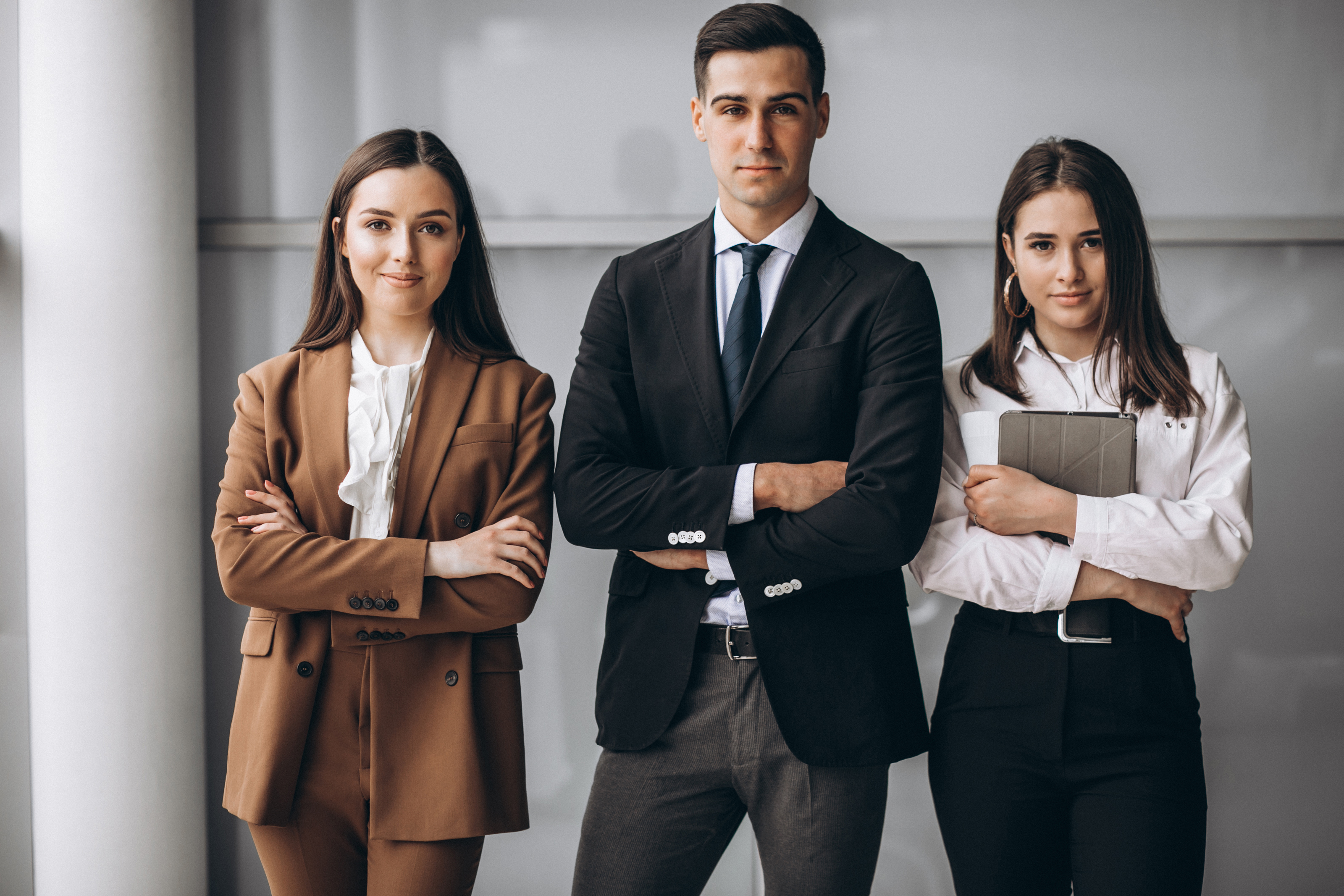 bussiness-people-working-team-office.jpg bussiness-people-working-team-office.jpg