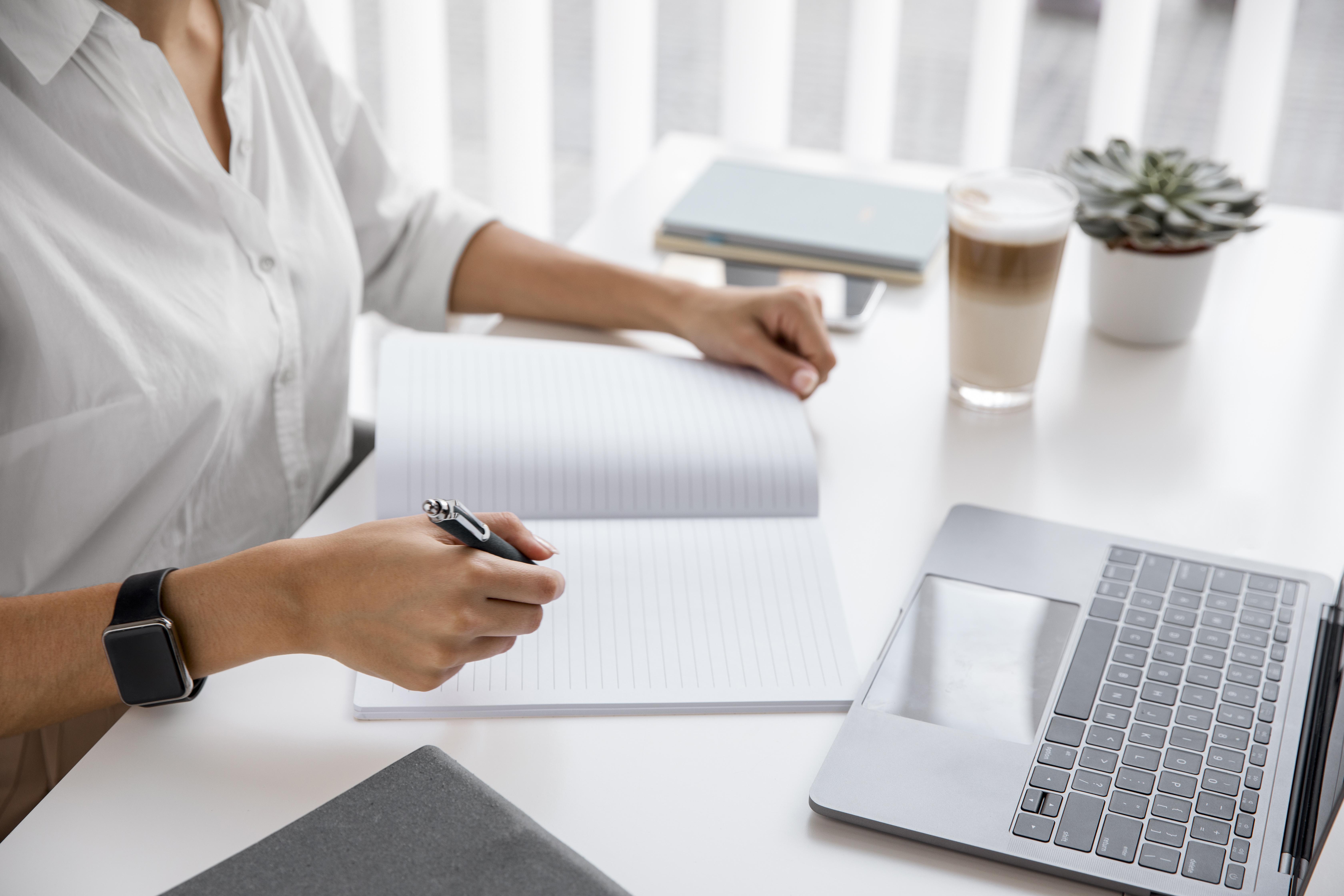 side-view-businesswoman-working-with-notebook-laptop.jpg side-view-businesswoman-working-with-notebook-laptop.jpg