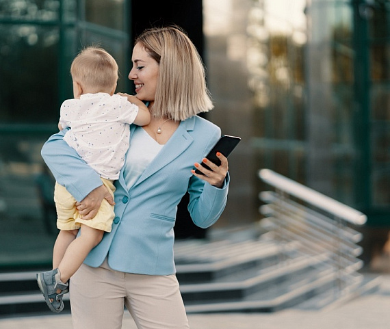 В 2026 году программа «Мама-предприниматель» пройдет в 70 регионах России