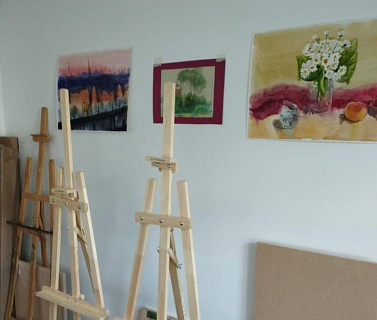 Преподаватель из Челябинска запустила арт-студию с помощью социального контракта